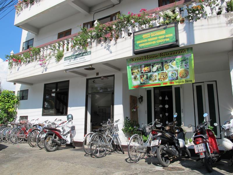 होटल Kristi House (adults Only) Chiang Mai